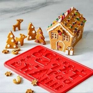 NEW Pampered Chef Christmas cookie mold